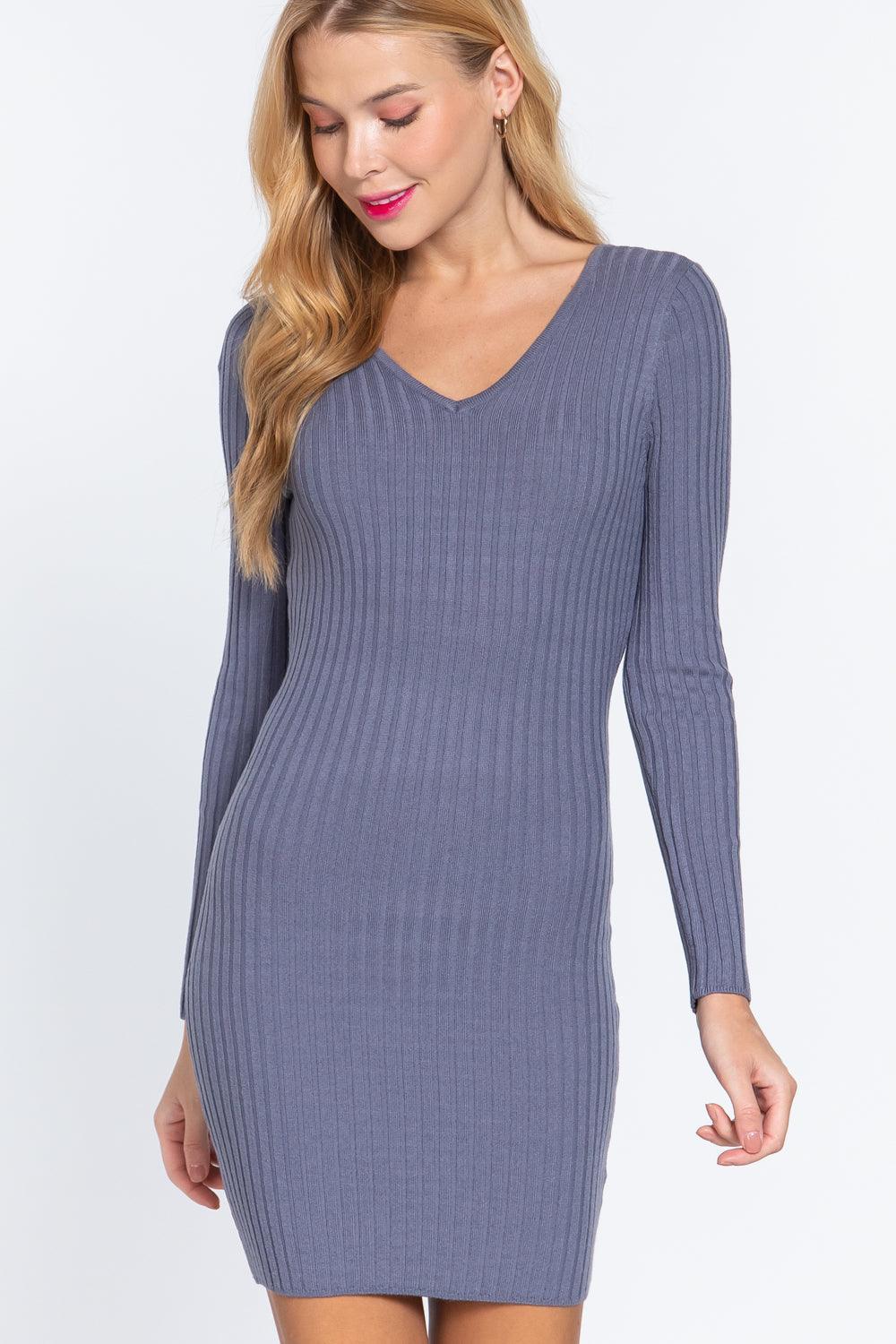 Robe pull courte à manches longues et col en V