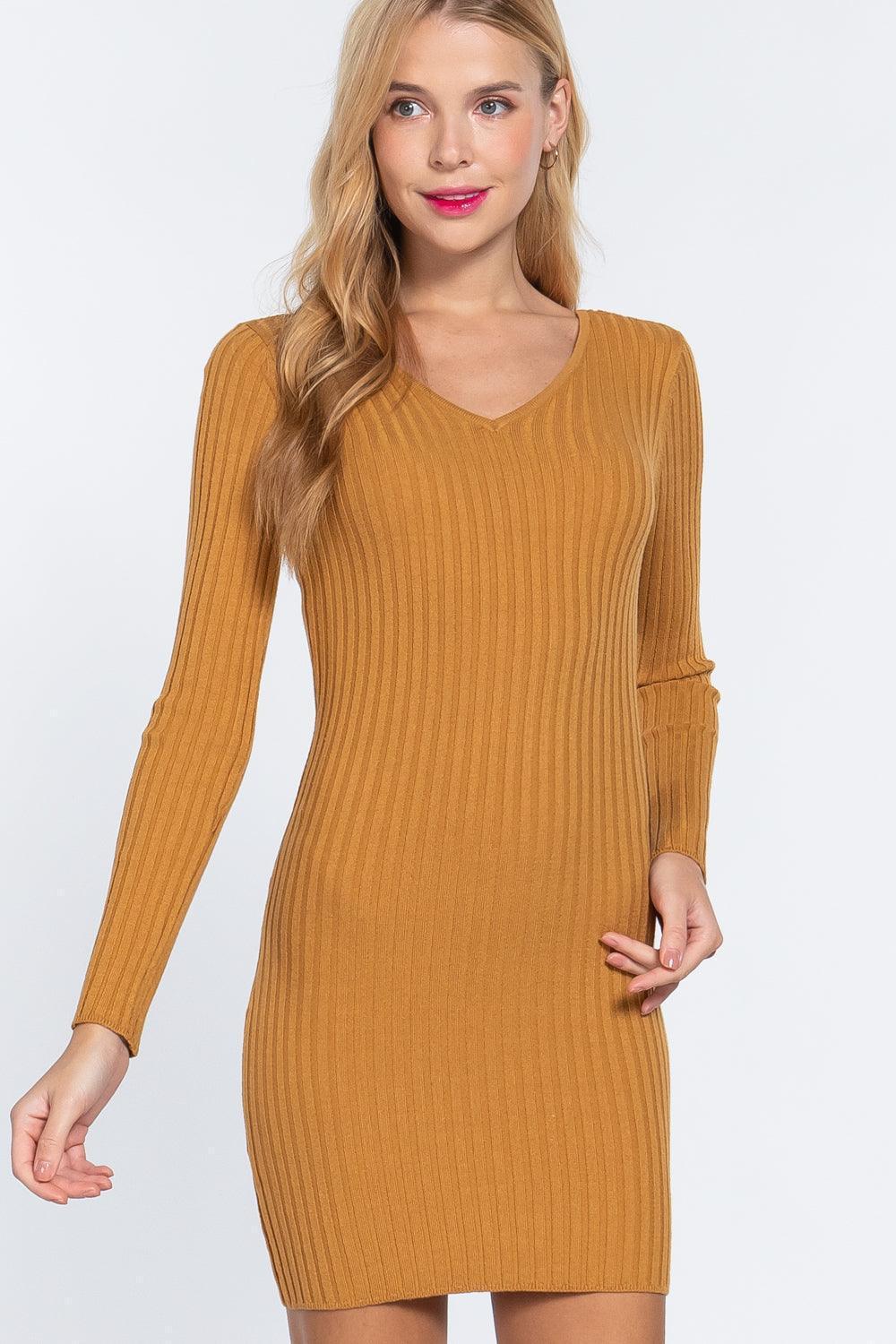 Robe pull courte à manches longues et col en V