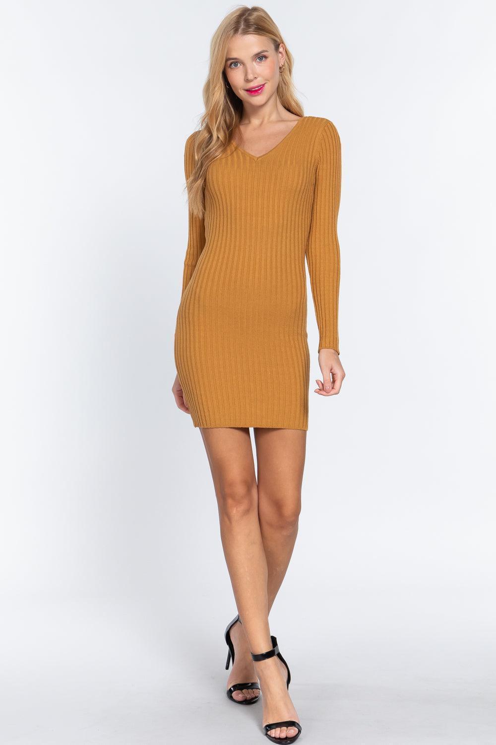 Robe pull courte à manches longues et col en V