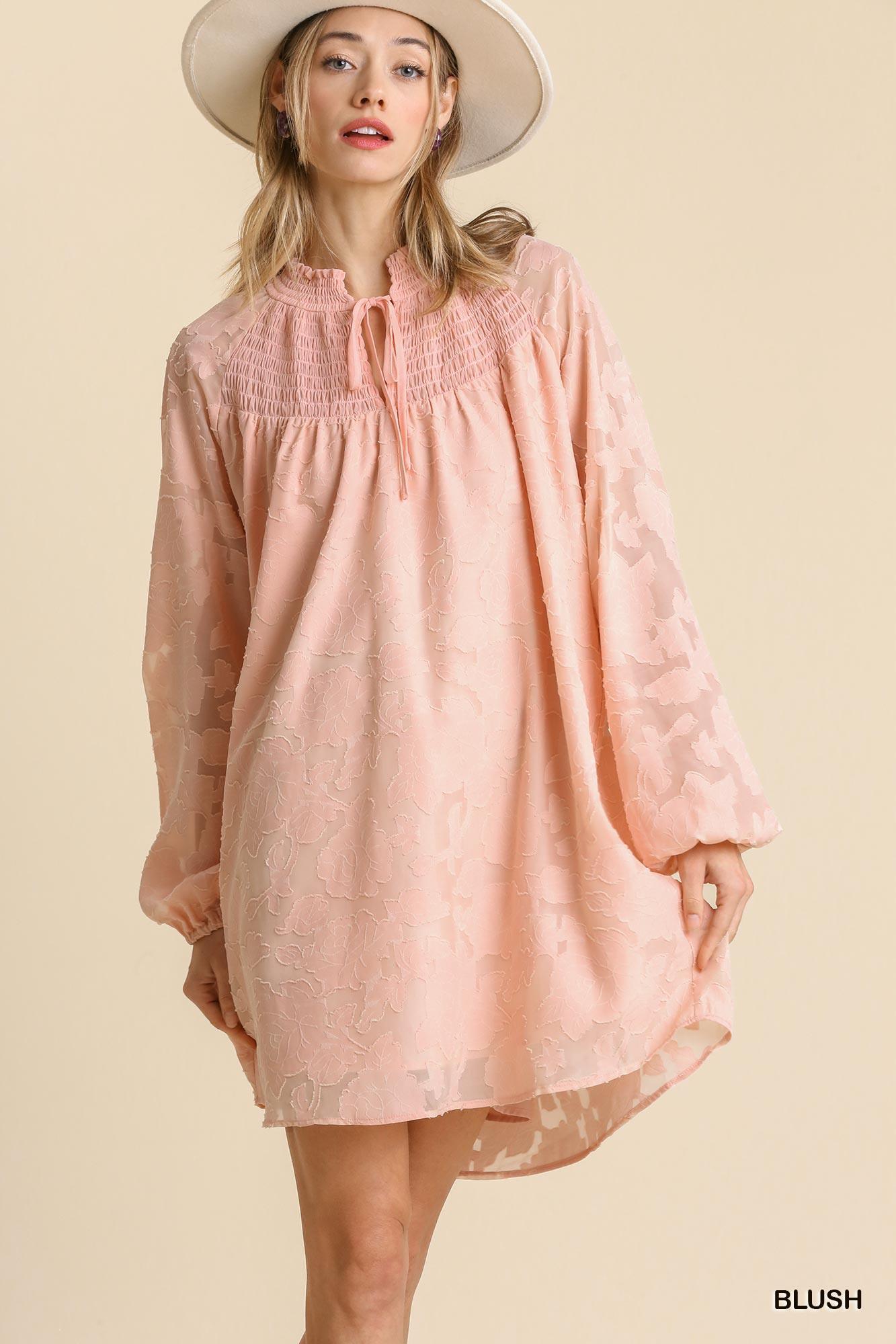 Vestido corto de manga larga raglán de jacquard