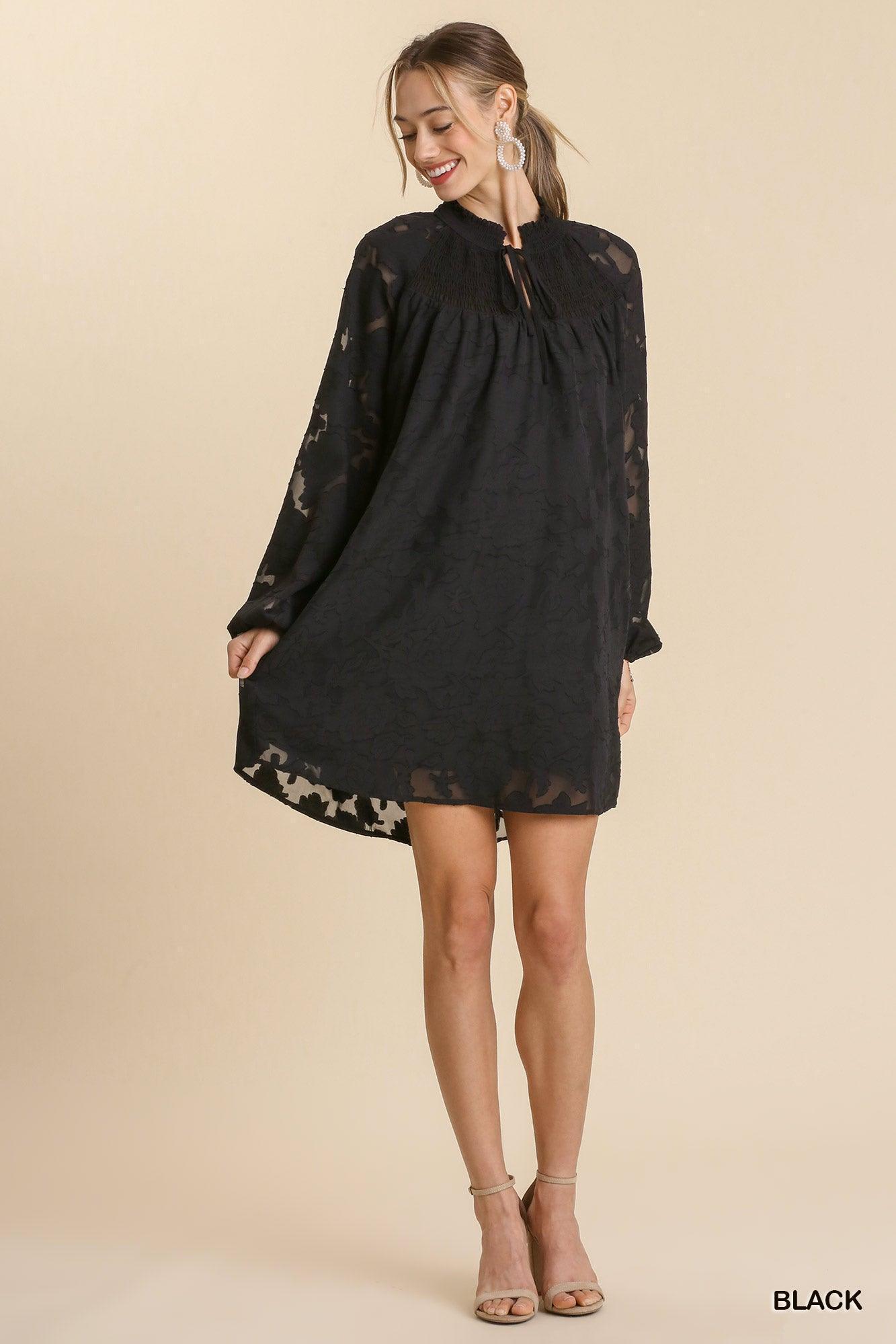 Vestido corto de manga larga raglán de jacquard