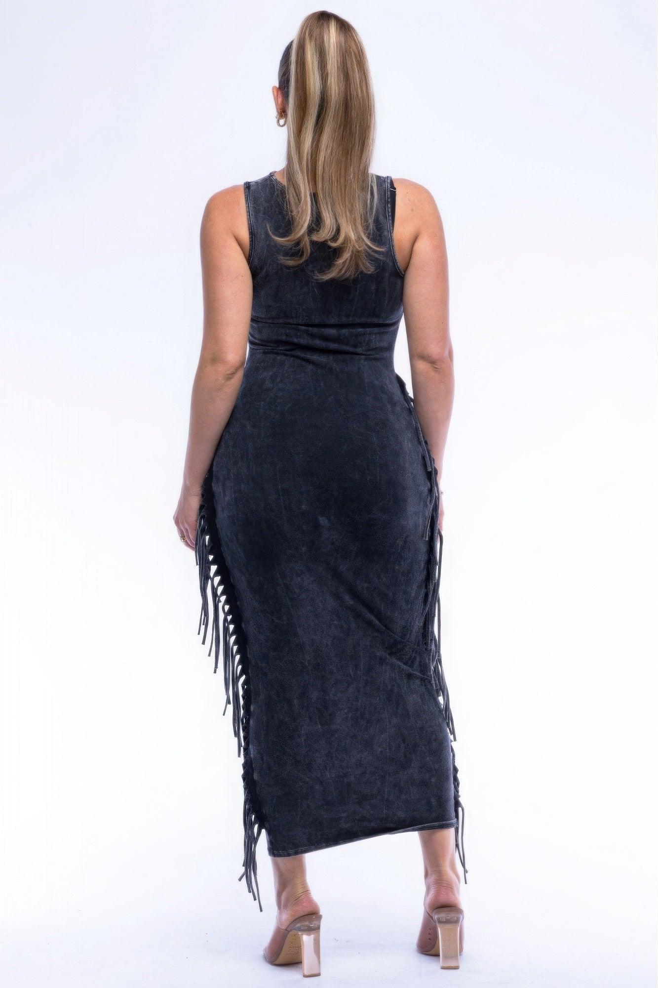 Robe longue découpée à franges