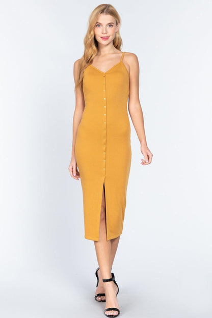Robe mi-longue côtelée à fente boutonnée
