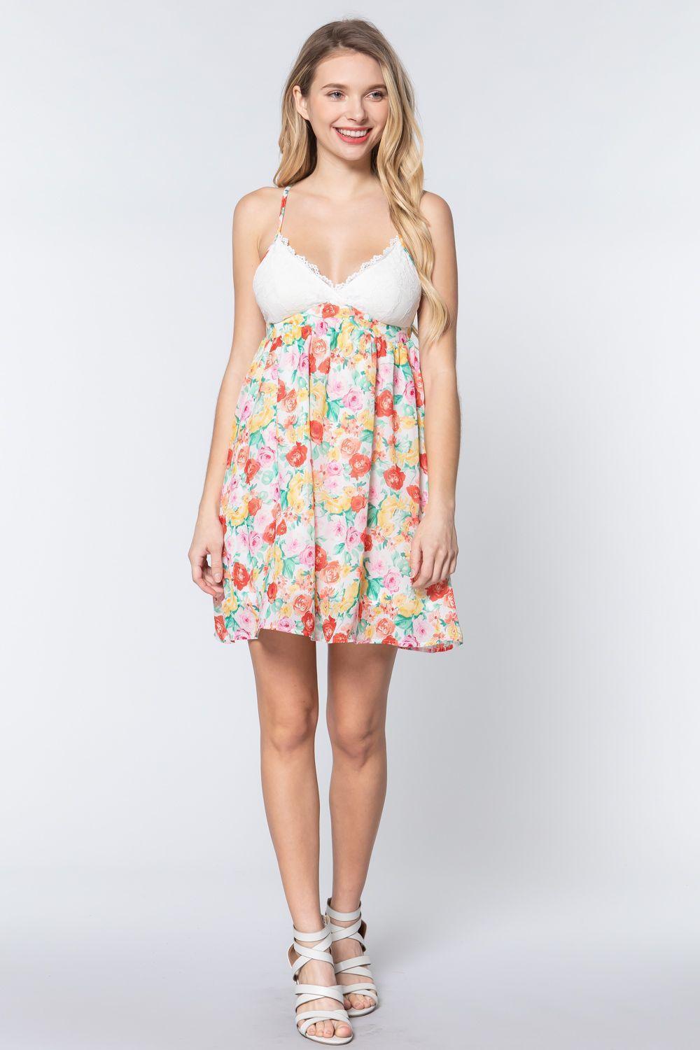 Robe à fleurs à col en V et dos ouvert