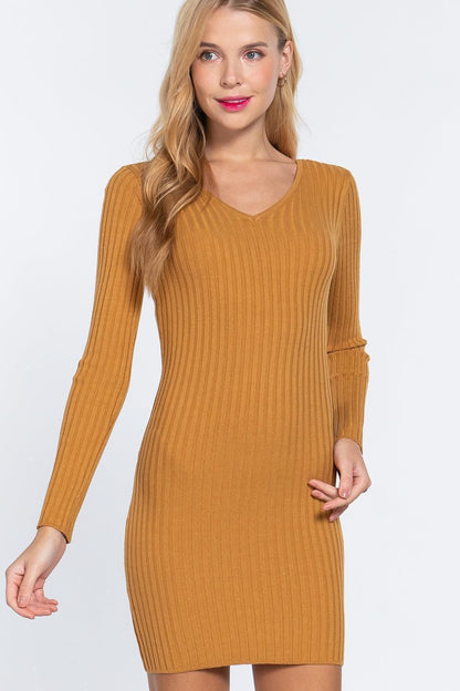 Robe pull courte à manches longues et col en V