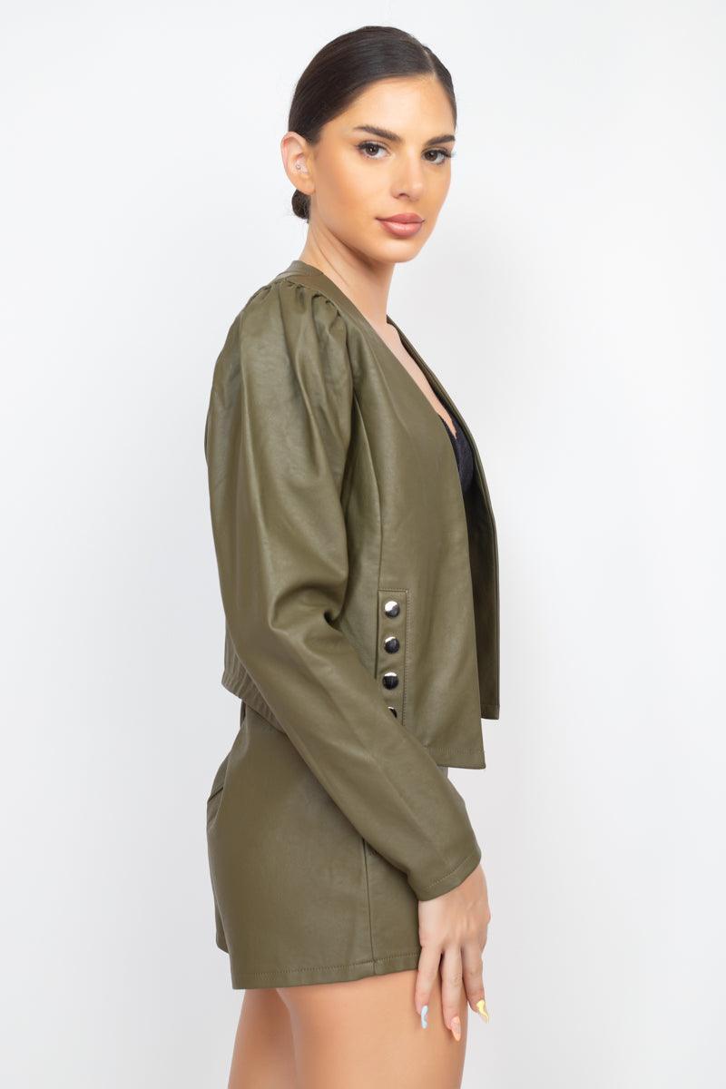 Ensemble tailleur veste et short à boutons latéraux