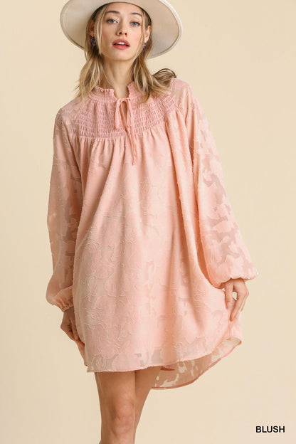 Vestido corto de manga larga raglán de jacquard
