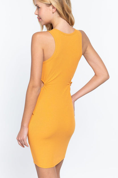 Short dress with cut-out detail on the side