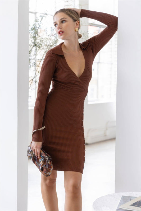 Robe en tricot côtelé et boutonné