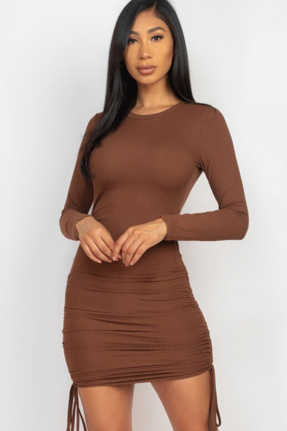 Robe courte moulante