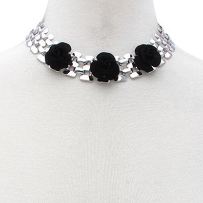 Collier en métal de fleurs Sodajo