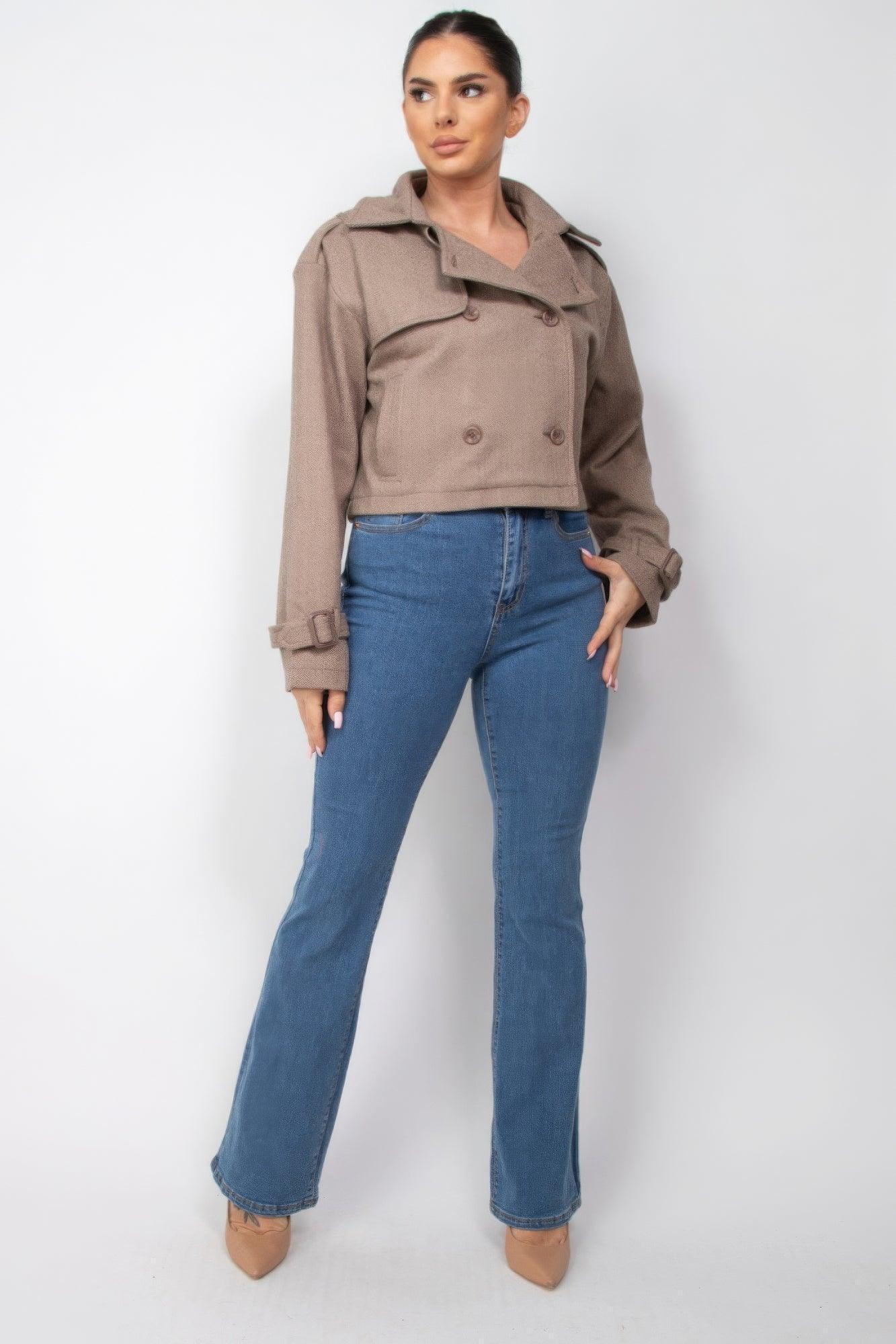 Crop trench-coat à manches bouclées à encoche